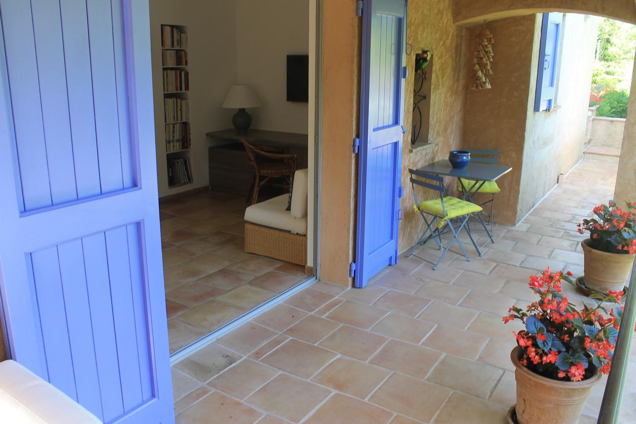 B&B Charming Suite And Pool - Adults Only Tourrettes Extérieur photo